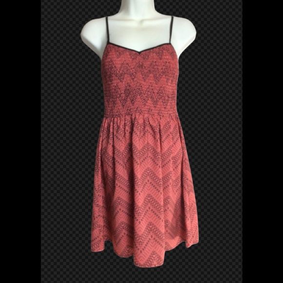 Mason + Mackenzie Casual Dress - Picture 2 of 7